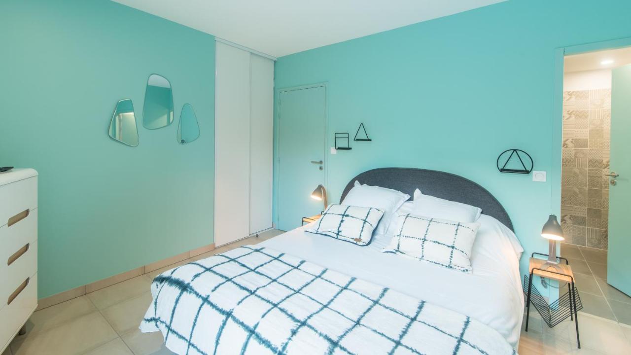 Appartamento Côté Jardin avec Jacuzzi Privatif et parking privé Sarlat Esterno foto